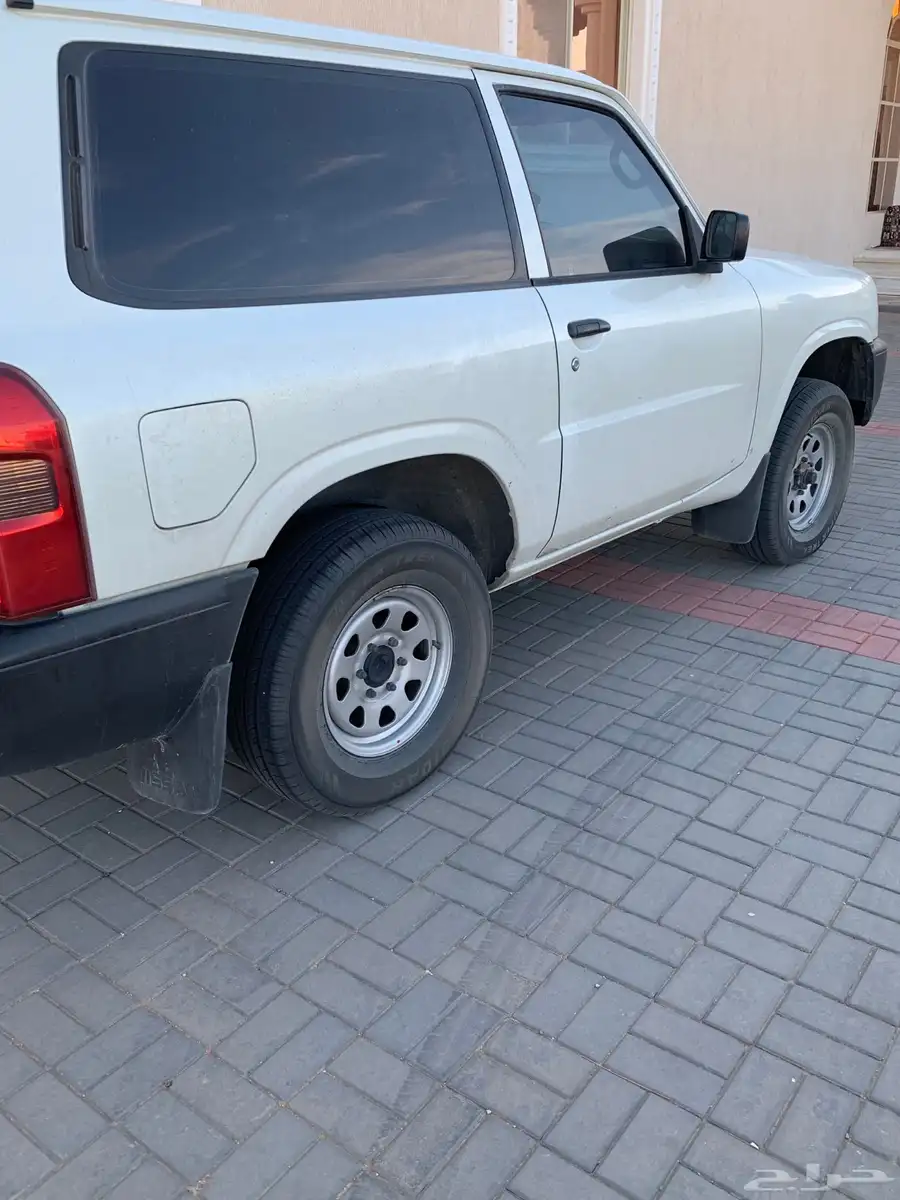نيسان 3