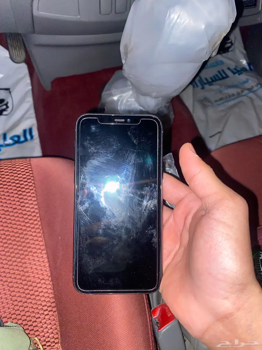 ايفون 11برو بحاله جيده بطاريه 76 مفكوك مره وحده تغير شاشه 0