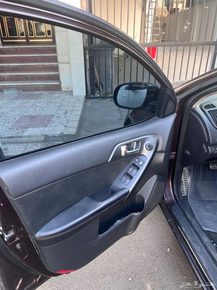 Cerato 2011 7