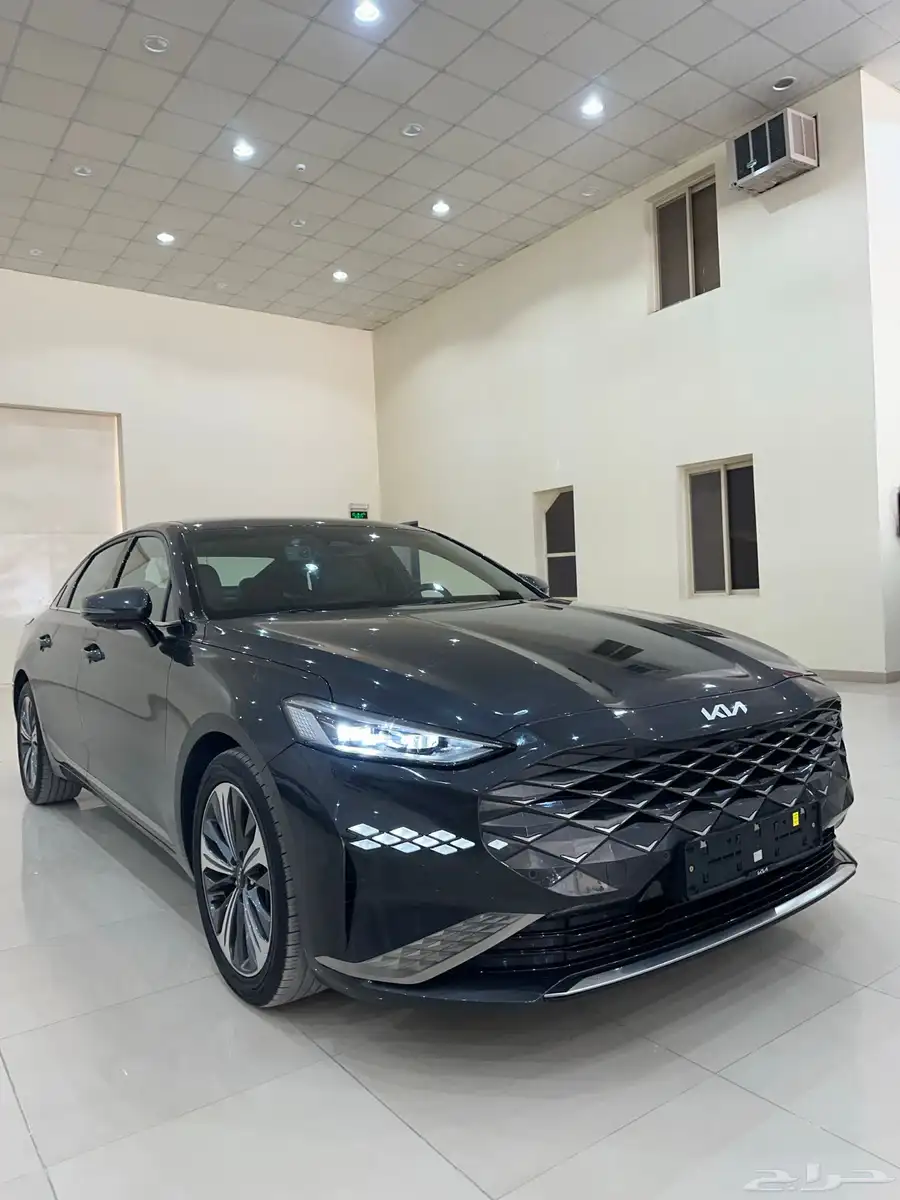كيا k8 نص فل 6 سلندر 2022 ممشي 52 الف فقط شرط فحص 9