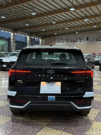 فورد تيريتوري تيتانيوم 2025 18