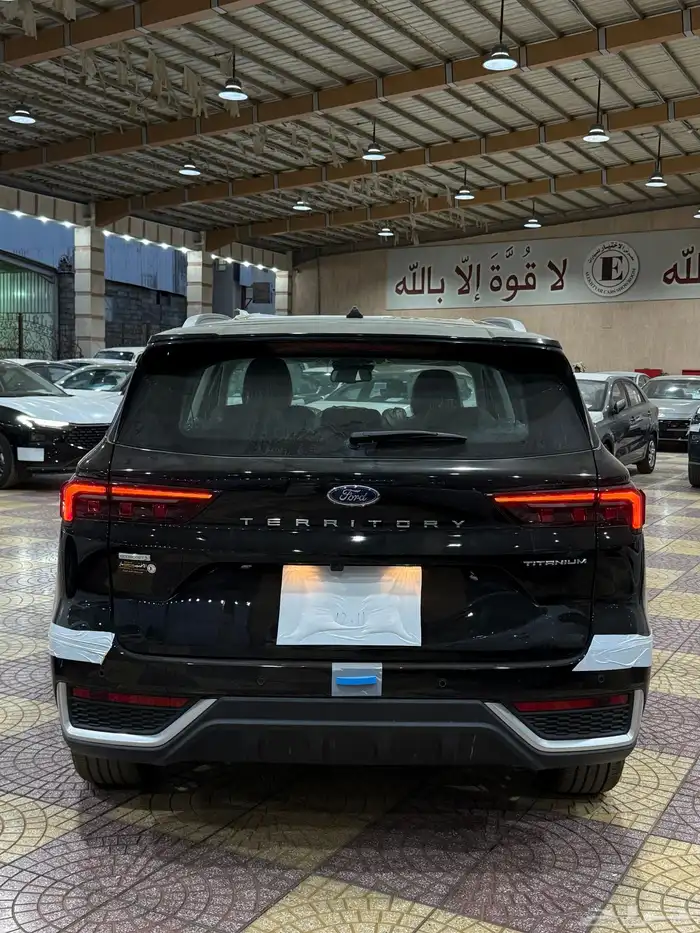 فورد تيريتوري تيتانيوم 2025 18