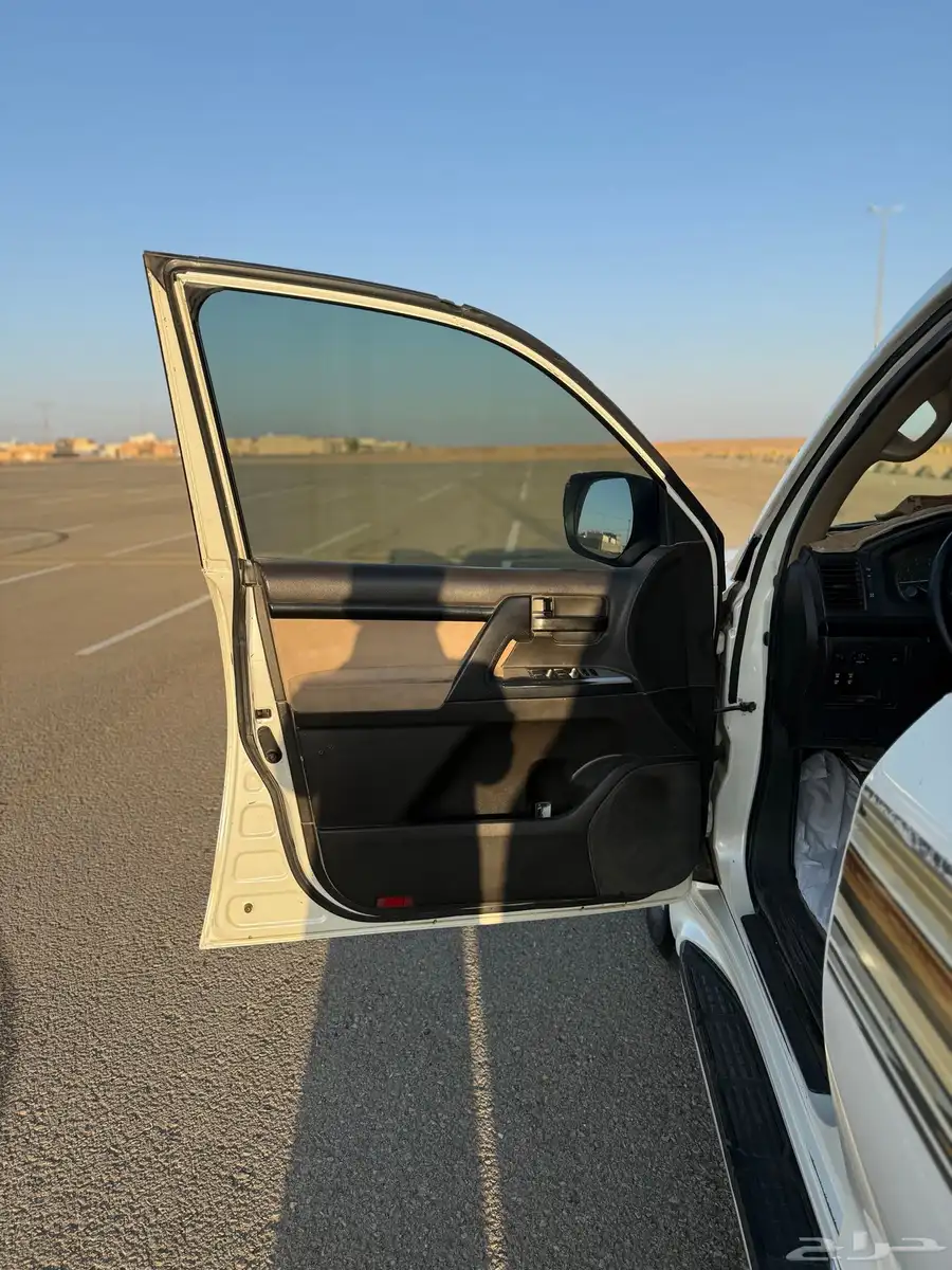 لاندكروزر 8