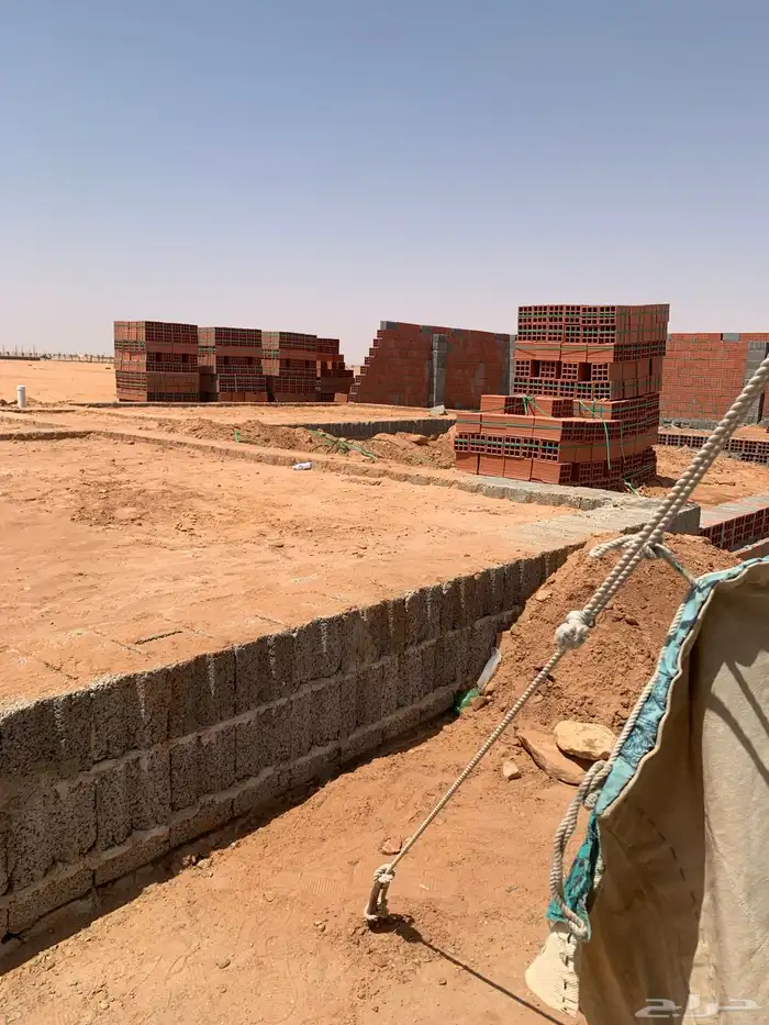 بناء احواش وعمائر في الجله 0