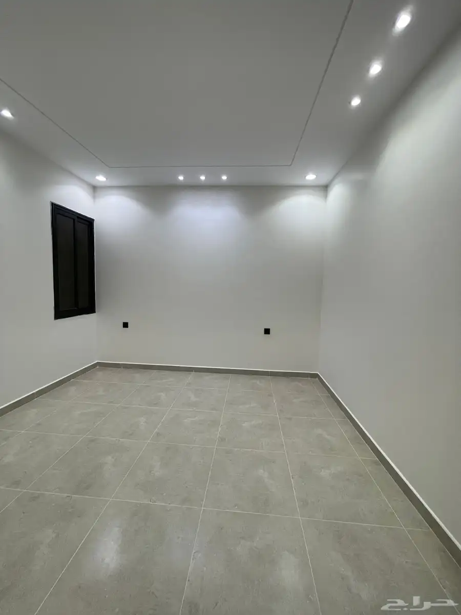 للبيع شقه علويه بسعر 530 الف بسطح خاص ومصعد جاهز 18