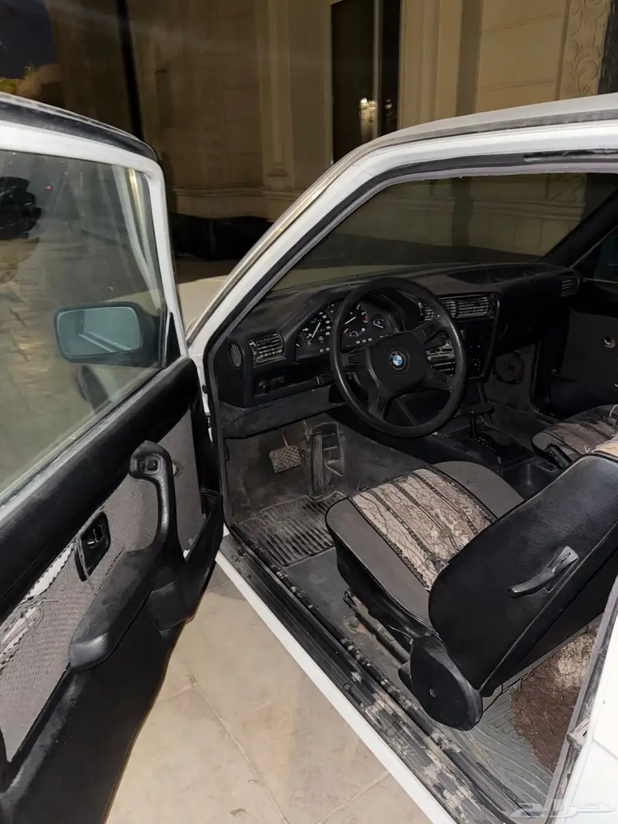 بي ام دبليو الفئة الثالثة BMW E30 1984 5
