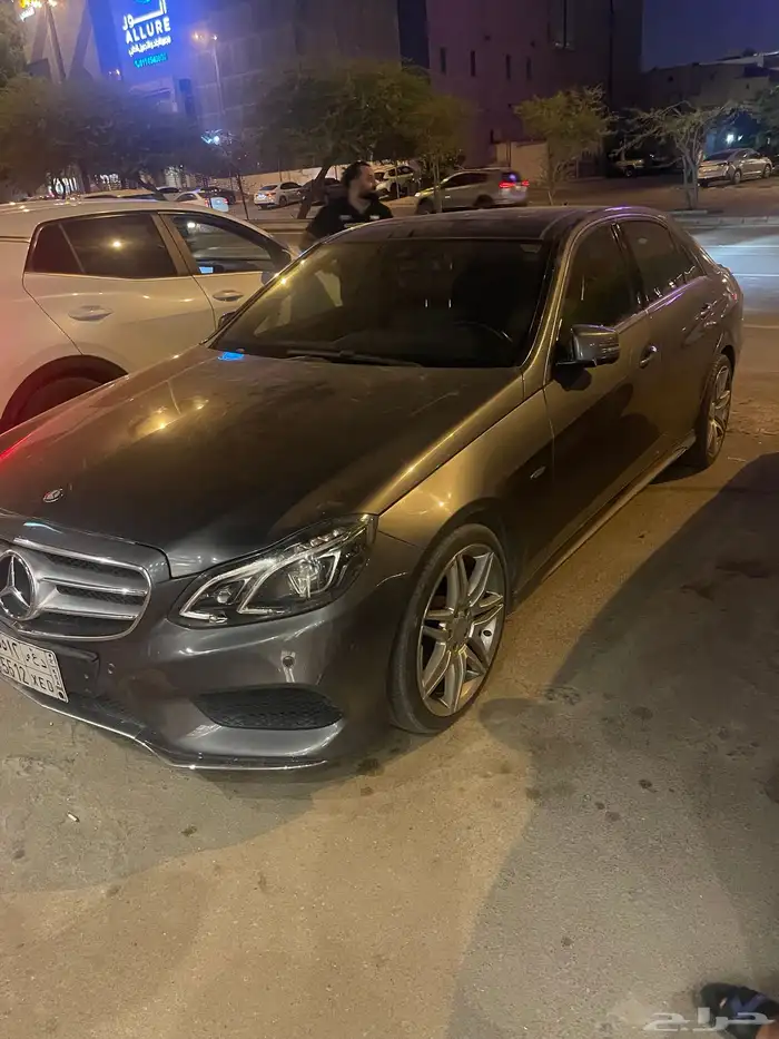 للبيع مرسيدس E-Class 2016 ممشى 160 الف مستخدم واحد 1