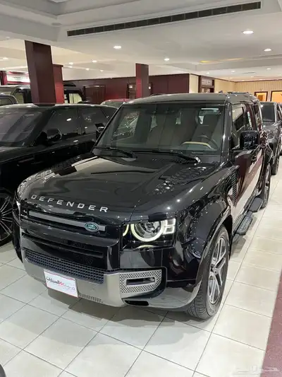 لاند روفر ديفيندر x-dynamic HSE P400 2025 1