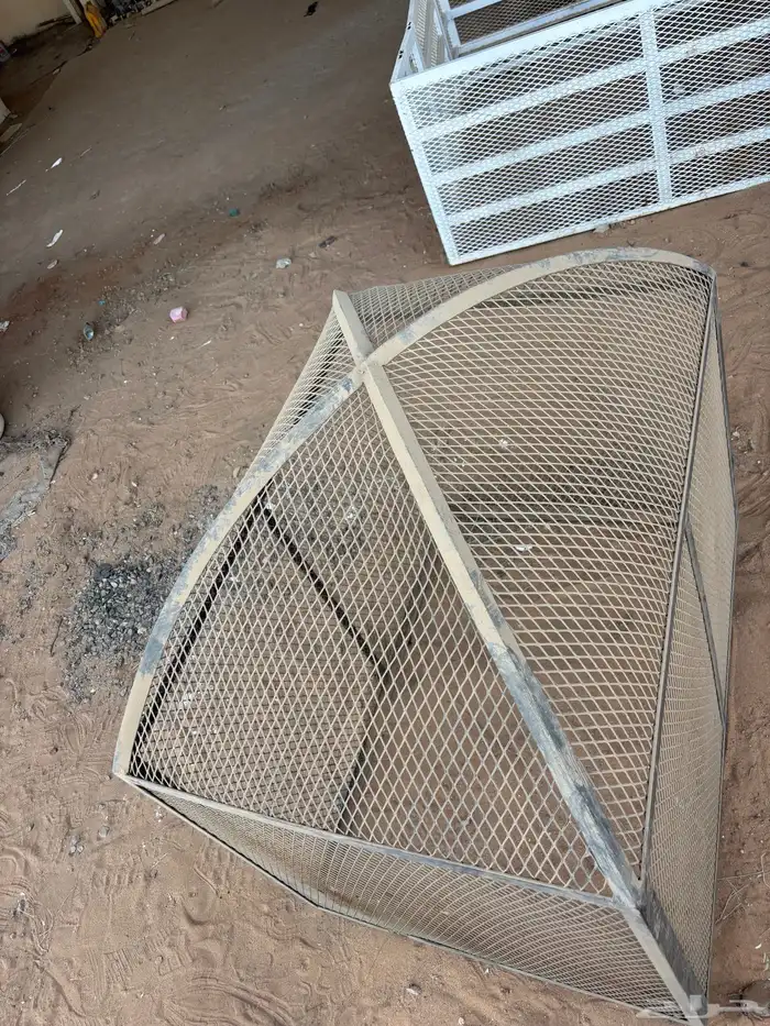 شبك ديكور على شكل غطاء 0