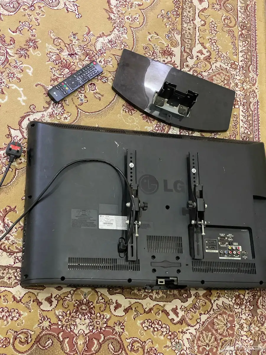 شاشه LG FUll HD 10