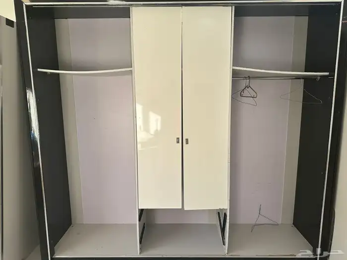 دولاب متكامل مع تسريحه وشوفنيره 2