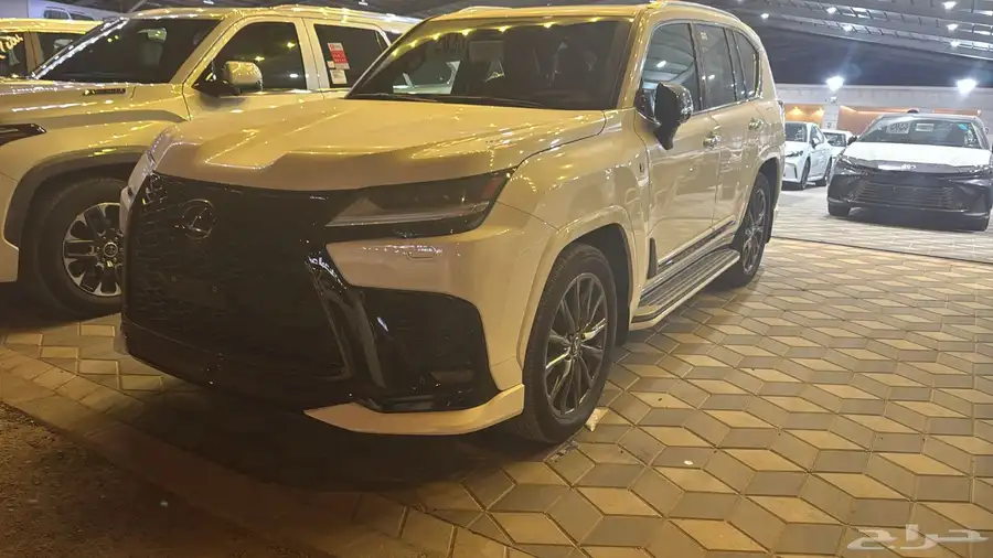 لكزس 2025 LX600 اف سبورت بطاقة جمركيه وارد الساير 0