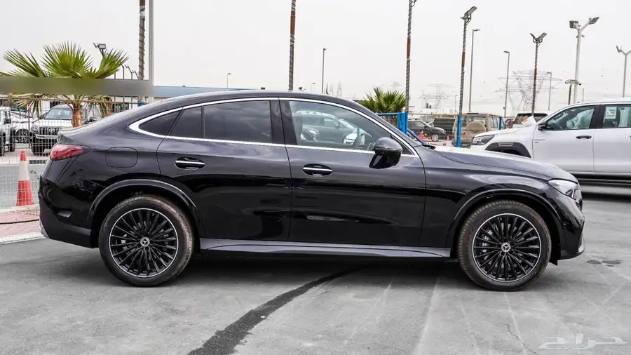 2025 Mercedes-Benz GLC200 Coupe جديد اصفار اعلى المواصفات 3