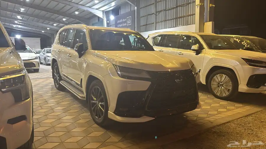 لكزس 2025 LX600 اف سبورت بطاقة جمركيه وارد الساير 2