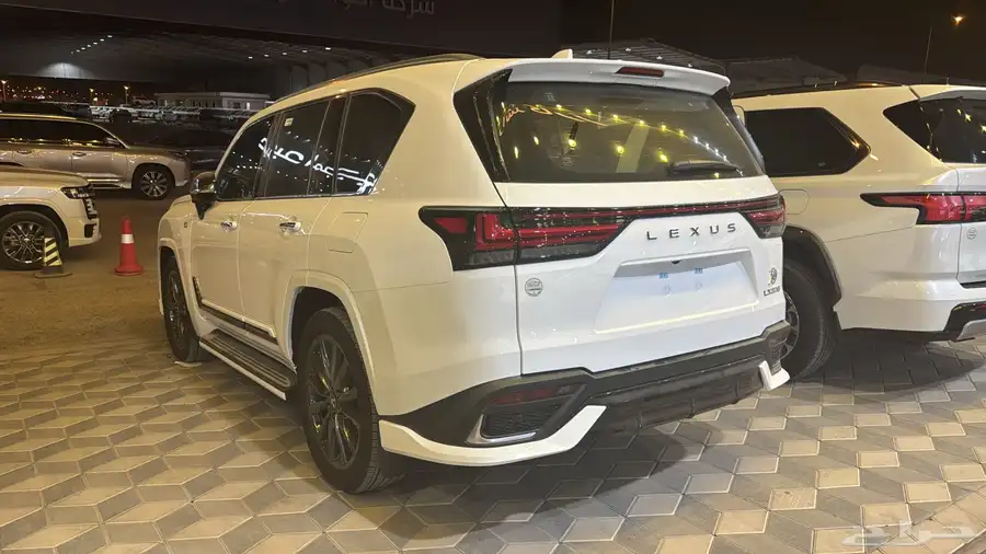 لكزس 2025 LX600 اف سبورت بطاقة جمركيه وارد الساير 4