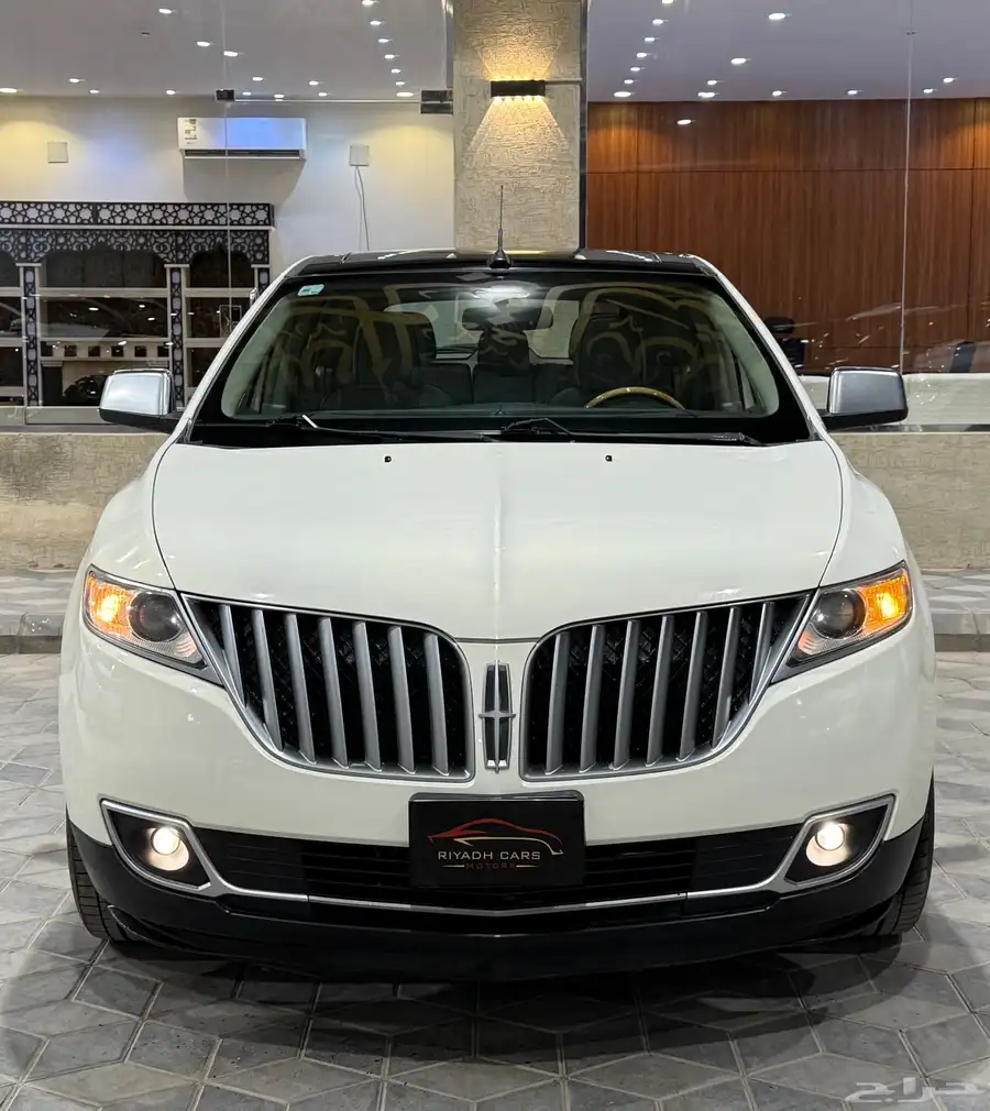 لنكولن 2012 MKX فل (بحالة ممتازة) 2
