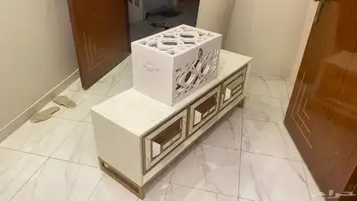 طاوله للبيع 1
