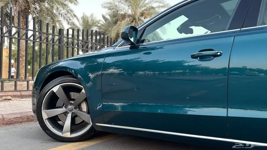 اودي A8L 2016 ( لون مميز ) 19