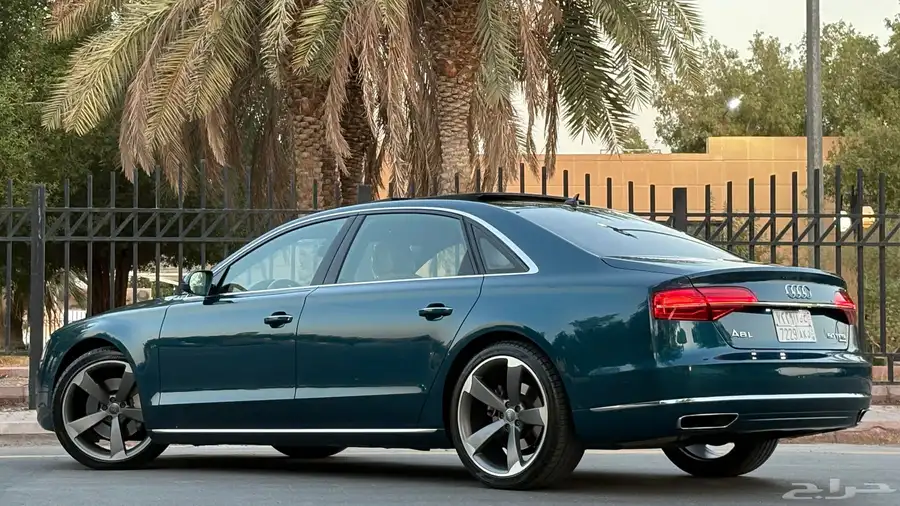 اودي A8L 2016 ( لون مميز ) 6