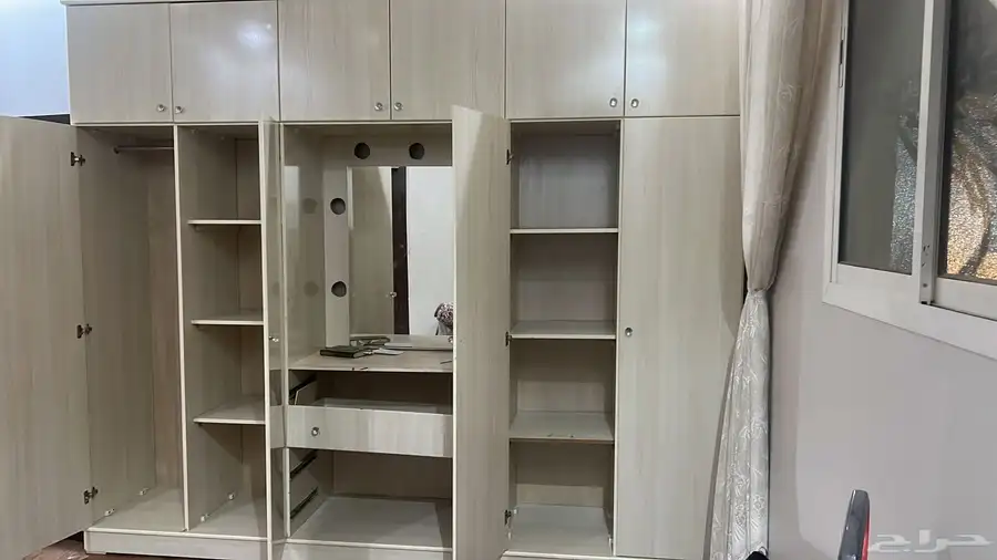 طاوله طعام كراسي وفرن وغساله وغرفه توم 12