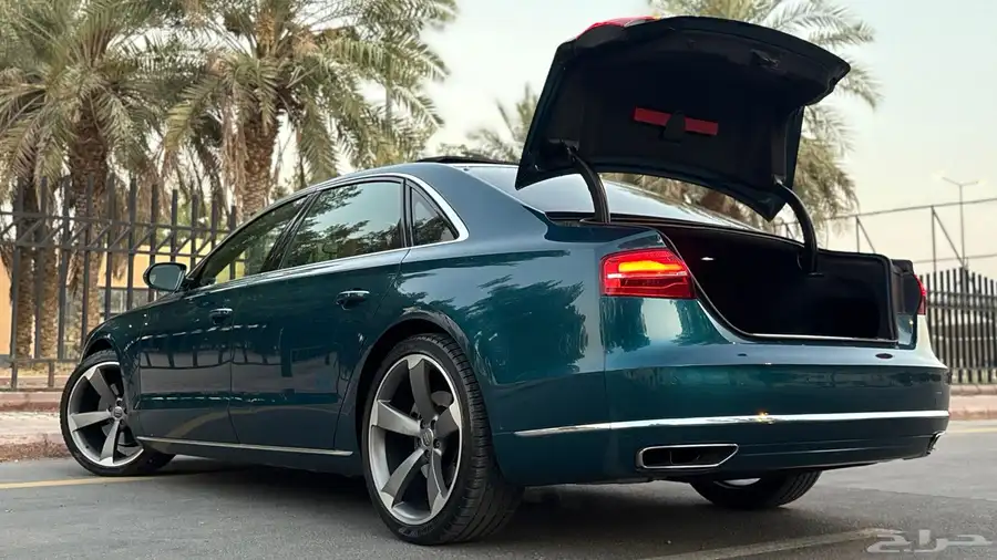 اودي A8L 2016 ( لون مميز ) 43