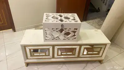 طاوله للبيع 0