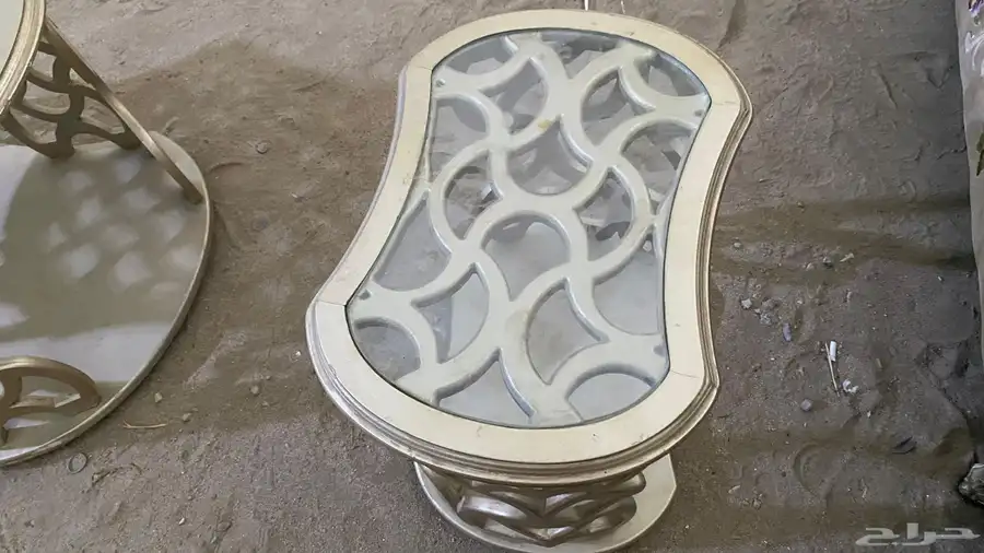 كنب صاله نضيف مع طاولاته 4