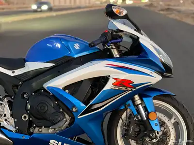 للبيع 600 سوزوكي 2009 بحاله ممتازه 15