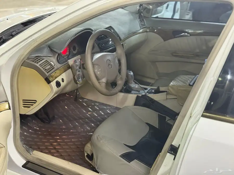 مرسيدس E240 موديل 2005 للبيع او للبدل بسيارة كبيره عائليه 6