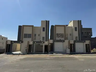 للبيع بالمحاله روف علوي دور ثاني مع ملحق بمدخل سياره 380م 0