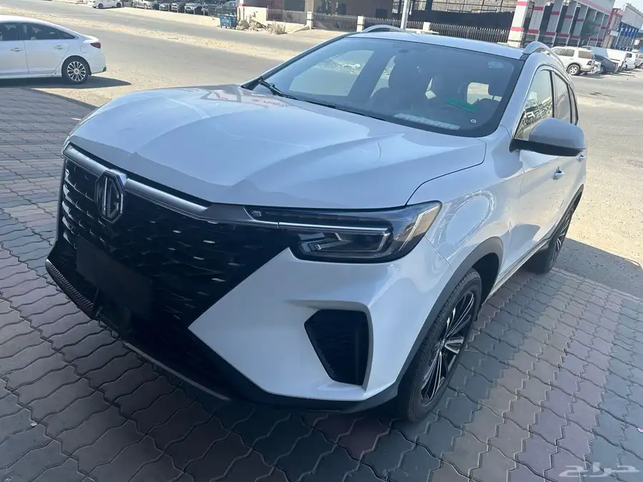 ام جي RX5 كمفورت بانوراما مخمل 2023 جميع الالوان عرض خاص 5