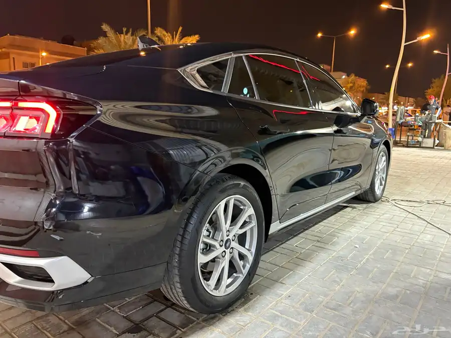 تورس 2023 ترند أسود 9