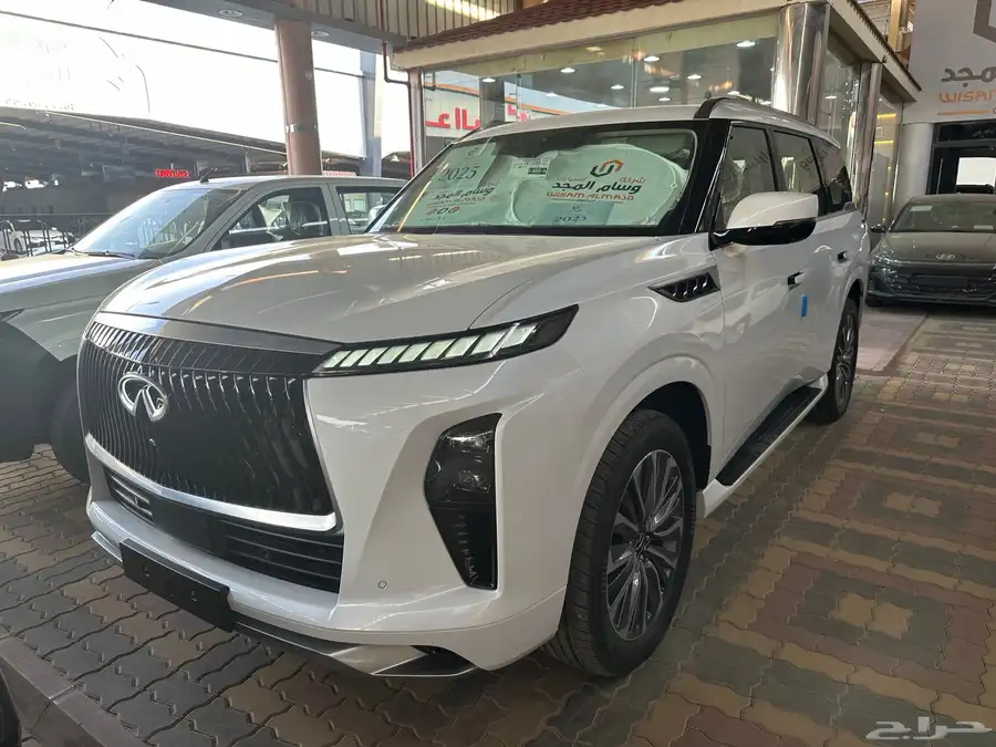 عرض خاص إنفينيتي QX80 SENSORY 12