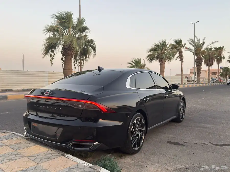 هونداي ازيرا 2020 (بنزين) سته سلندر 14