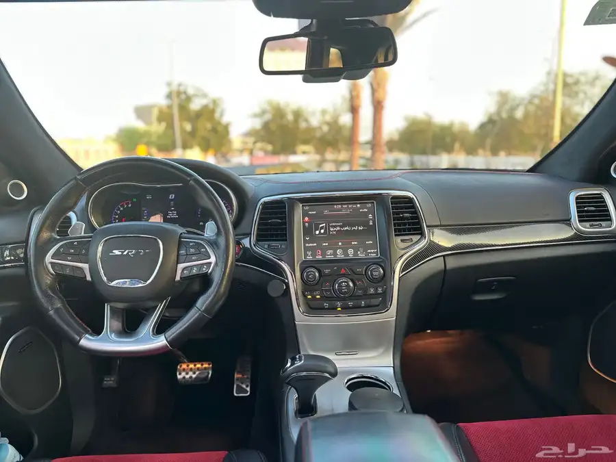جيب جراند شروكي SRT 6