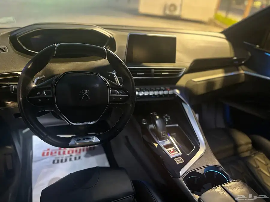 للبيع بيجو 5008 GT Line موديل 2019 9