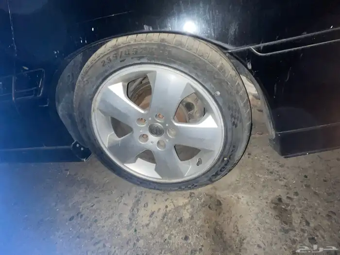 للبيع قطع غيار كابريس ss 2006 17