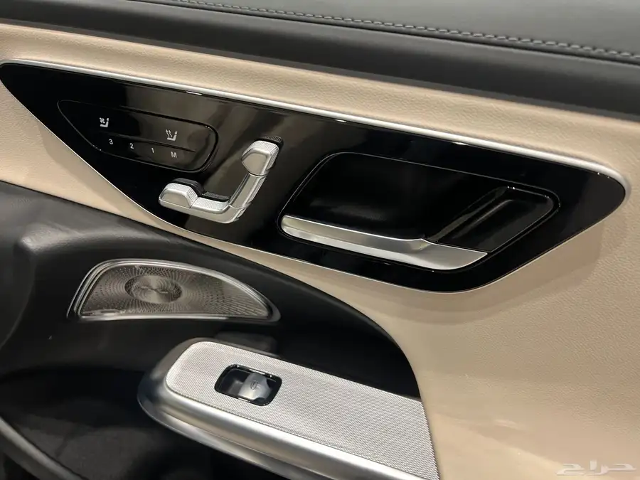 Mercedes-Benz E 300 AMG 10