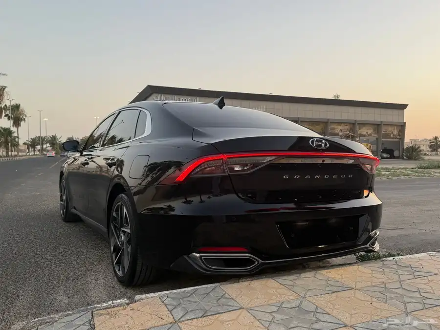 هونداي ازيرا 2020 (بنزين) سته سلندر 10