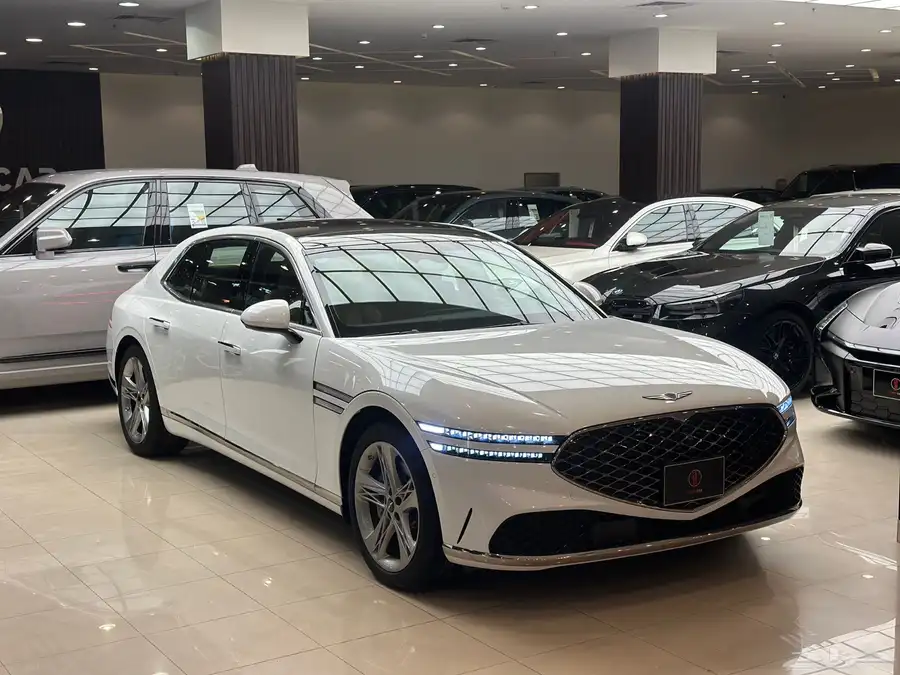 Genesis G90 Platinum 2025 V6 1