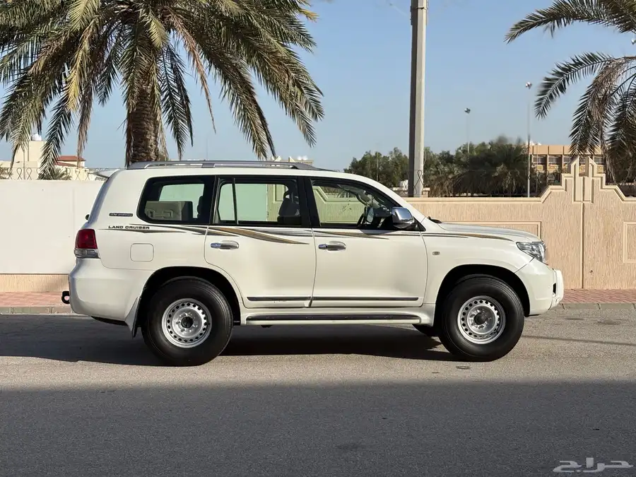 لاندكروزر 1