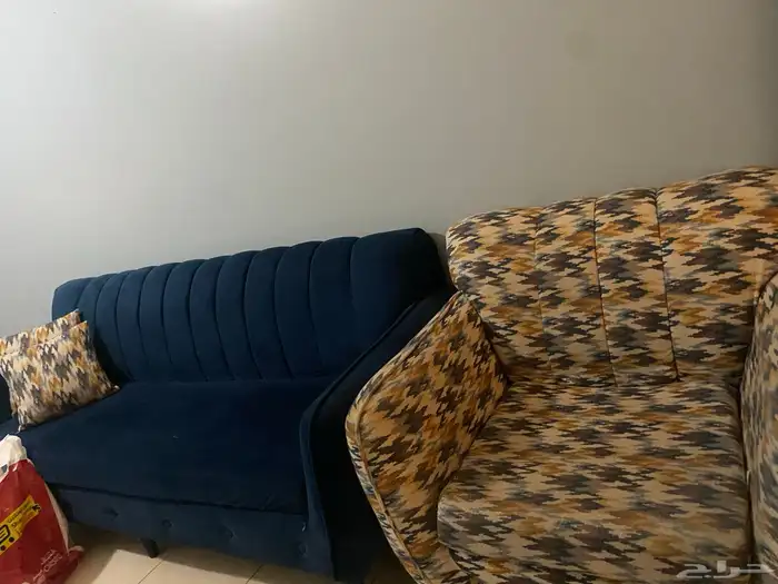 كنب بيت و طاولات خشب 1