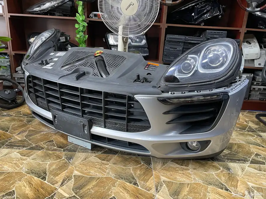 قطع غيار مستورد اودي بجميع فئاتها بنزين- هايبرد 10