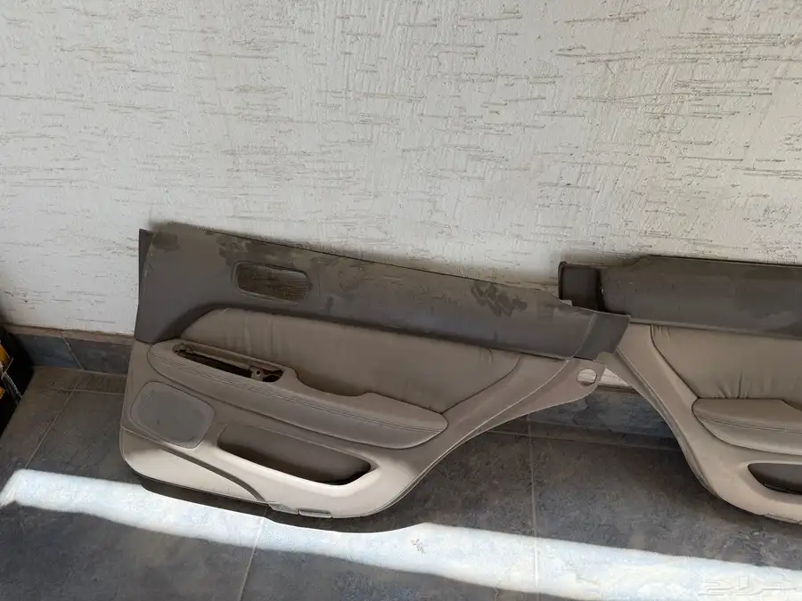 داخلية لكزس LS400 موديل 1996 بيج 0