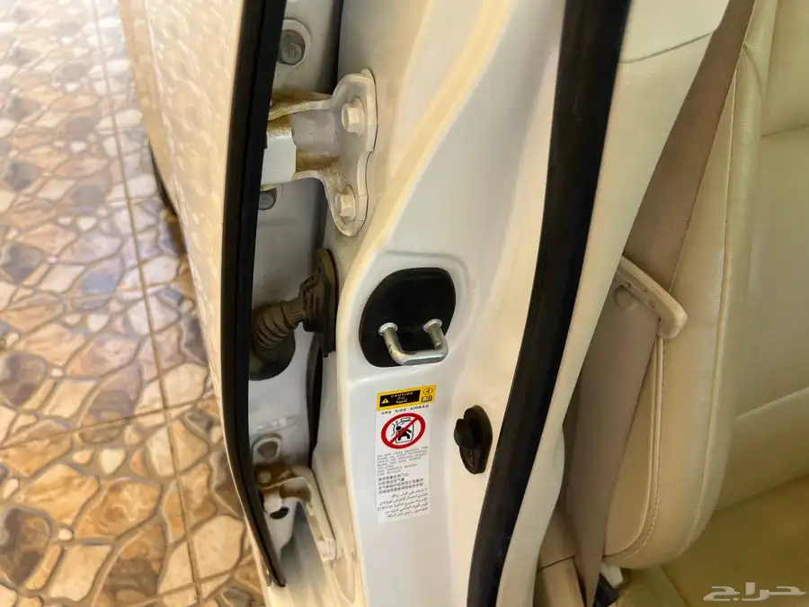 لكزس مديل 2014 حجم 250 ES عبداللطيف جميل AA. 74