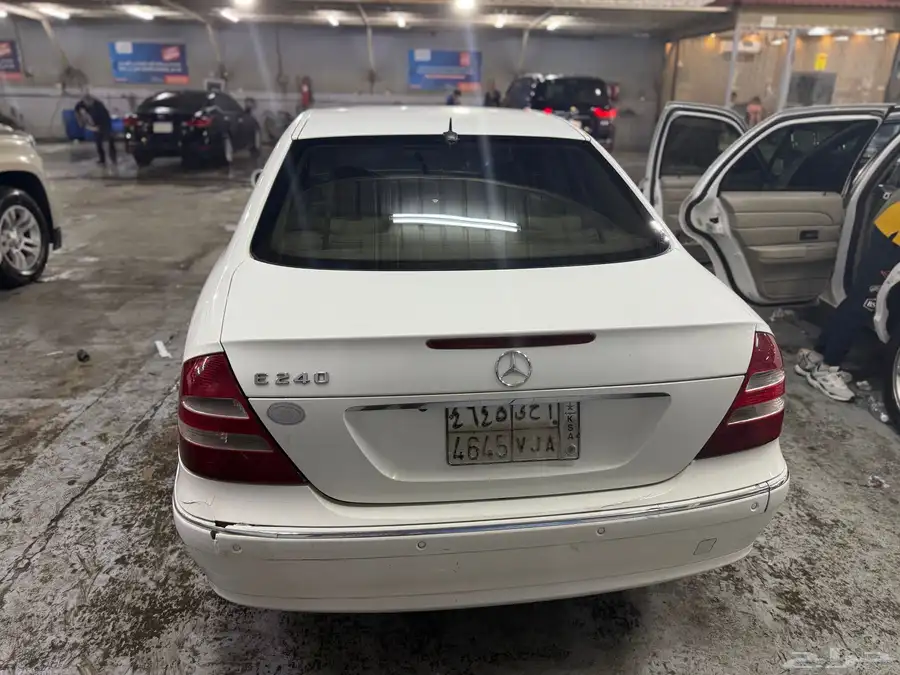 مرسيدس E240 موديل 2005 للبيع او للبدل بسيارة كبيره عائليه 1