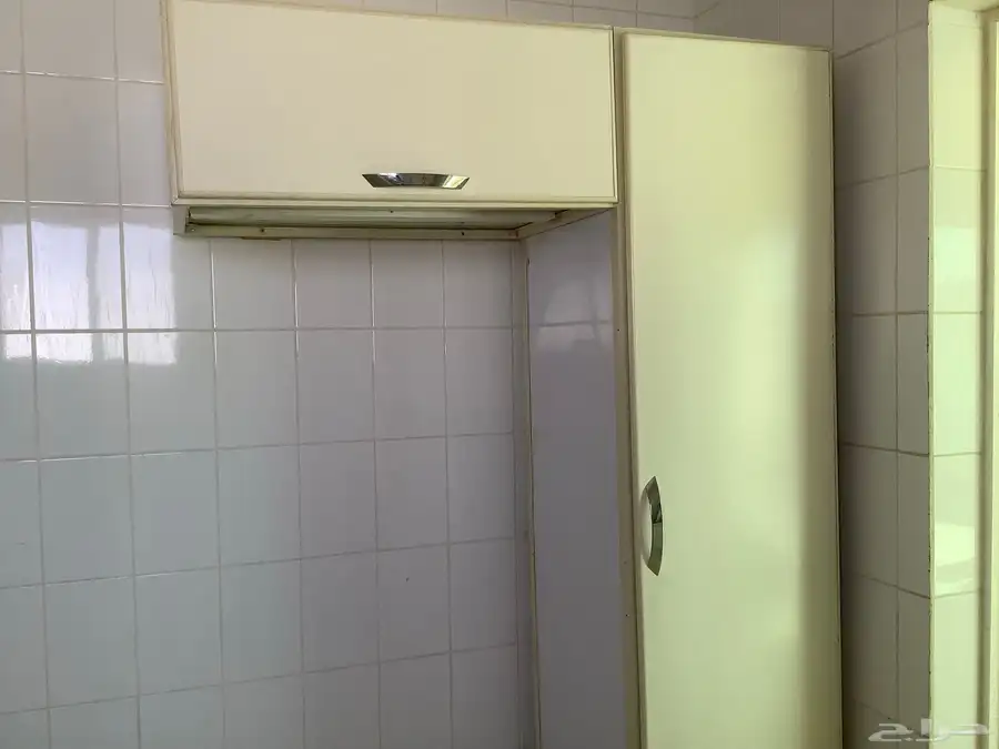 مطبخ بلون سكري فاتح للبيع 1