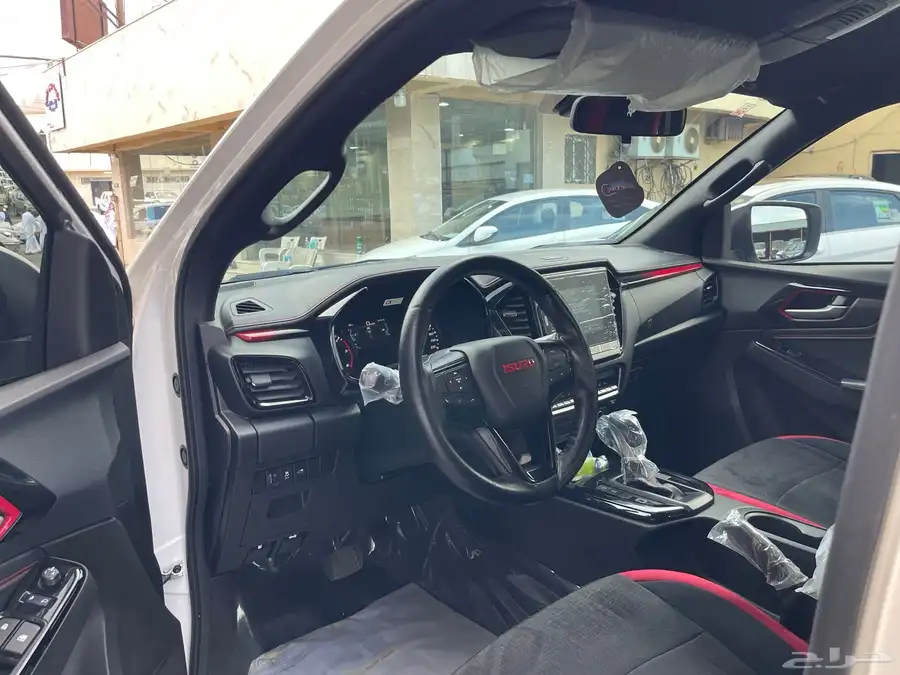 ايسوزو ديماكس 2023GT شبه الاصفار 6
