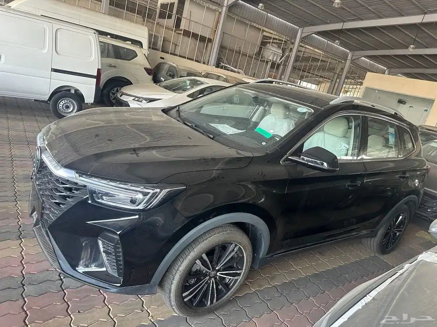 ام جي RX5 بانوراما مخمل 2023 عرض خاص 16