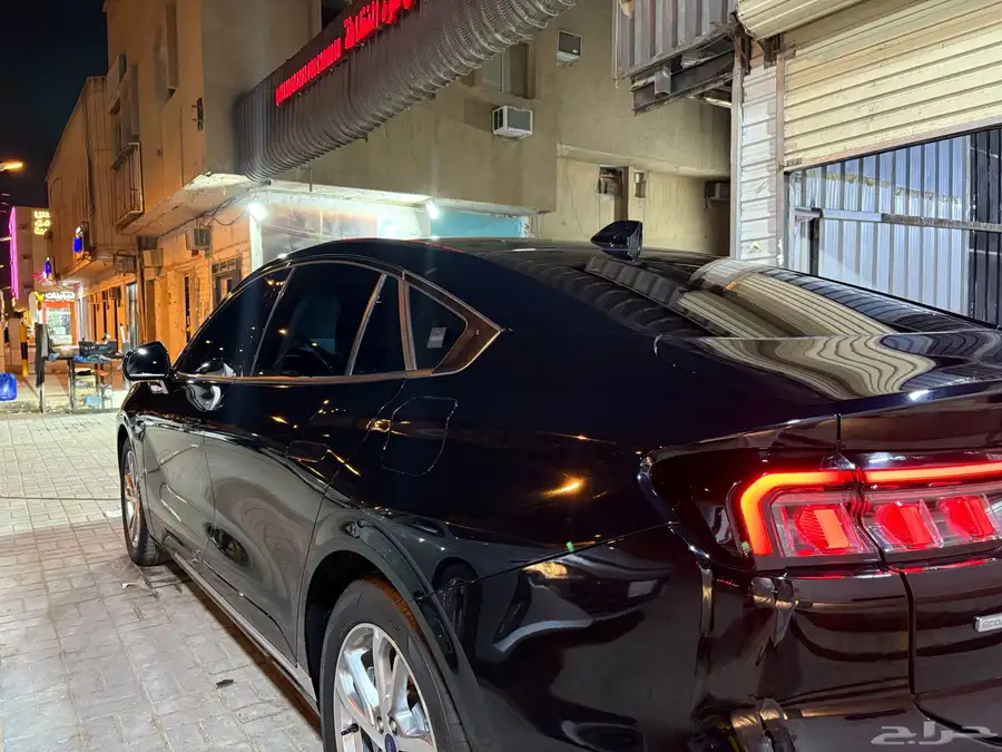 تورس 2023 ترند أسود 4